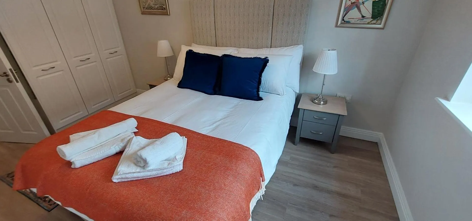 ダブリンTastefully Refurbed 2Bed - 3 Mins To Trinity & Docksアパートメント アイルランド