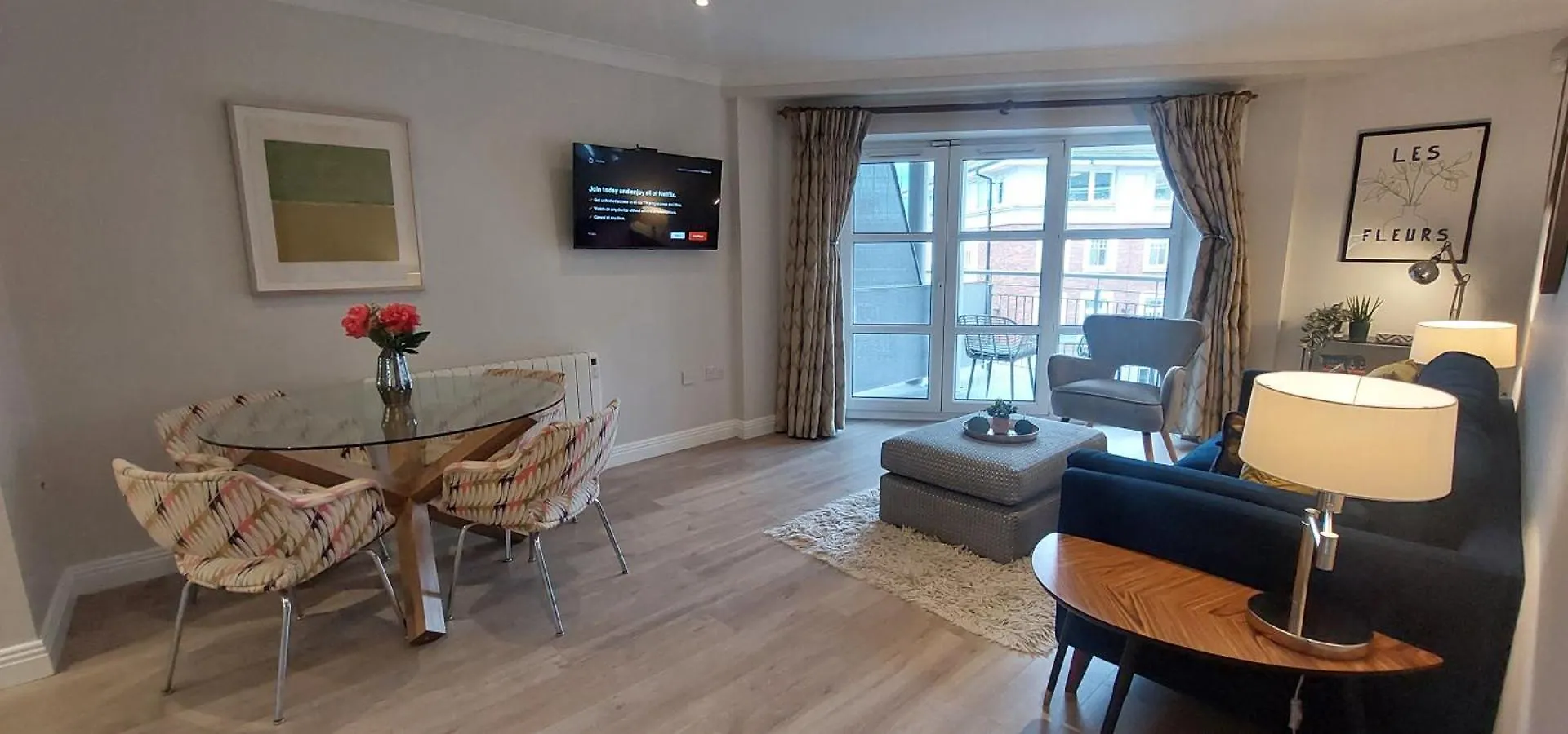 Tastefully Refurbed 2Bed - 3 Mins To Trinity & Docks Lägenhet Dublin 0*,  Irland